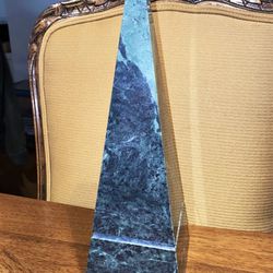 Vtg ‘92 Solid Green Marble Pyramid Paper Weight UIT Award Dean Witter