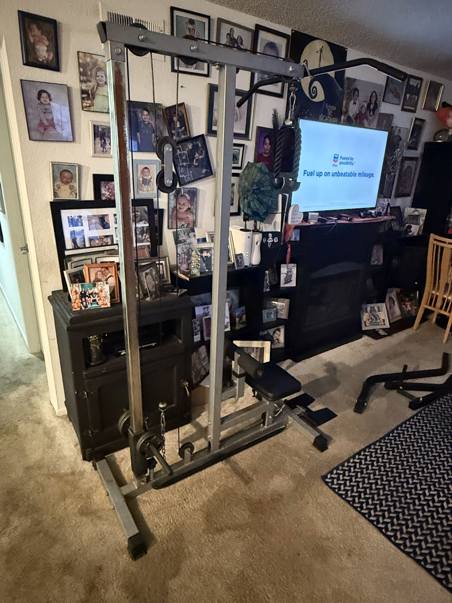 Lat Pulldown / Low Row Cable Machine – Includes Attachments