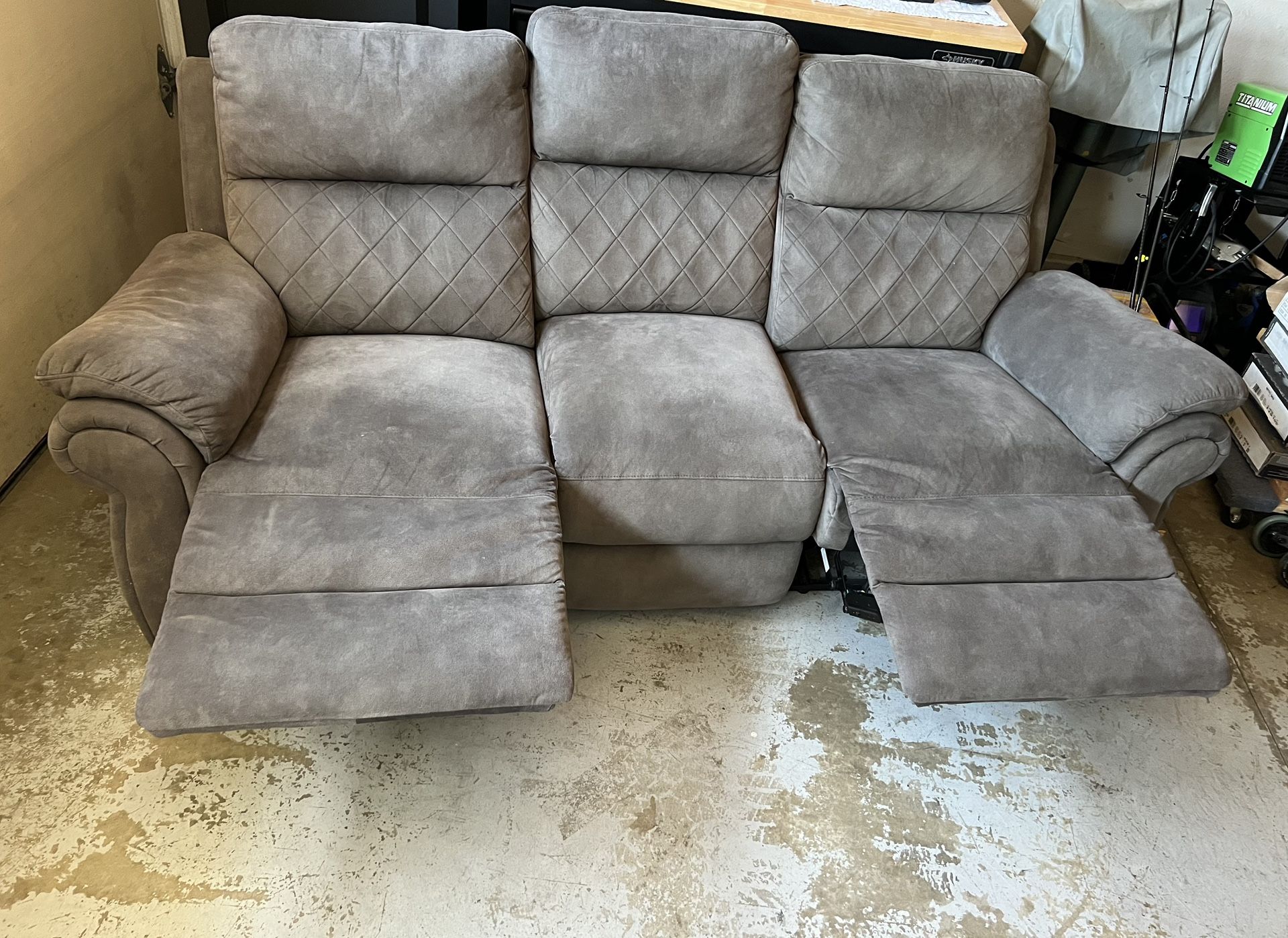 FREE COUCH