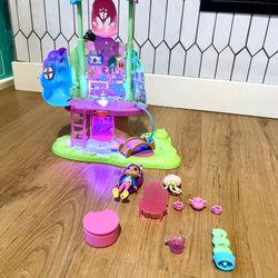 Gabby's Dollhouse, Transforming Garden Treehouse Playset with Lights