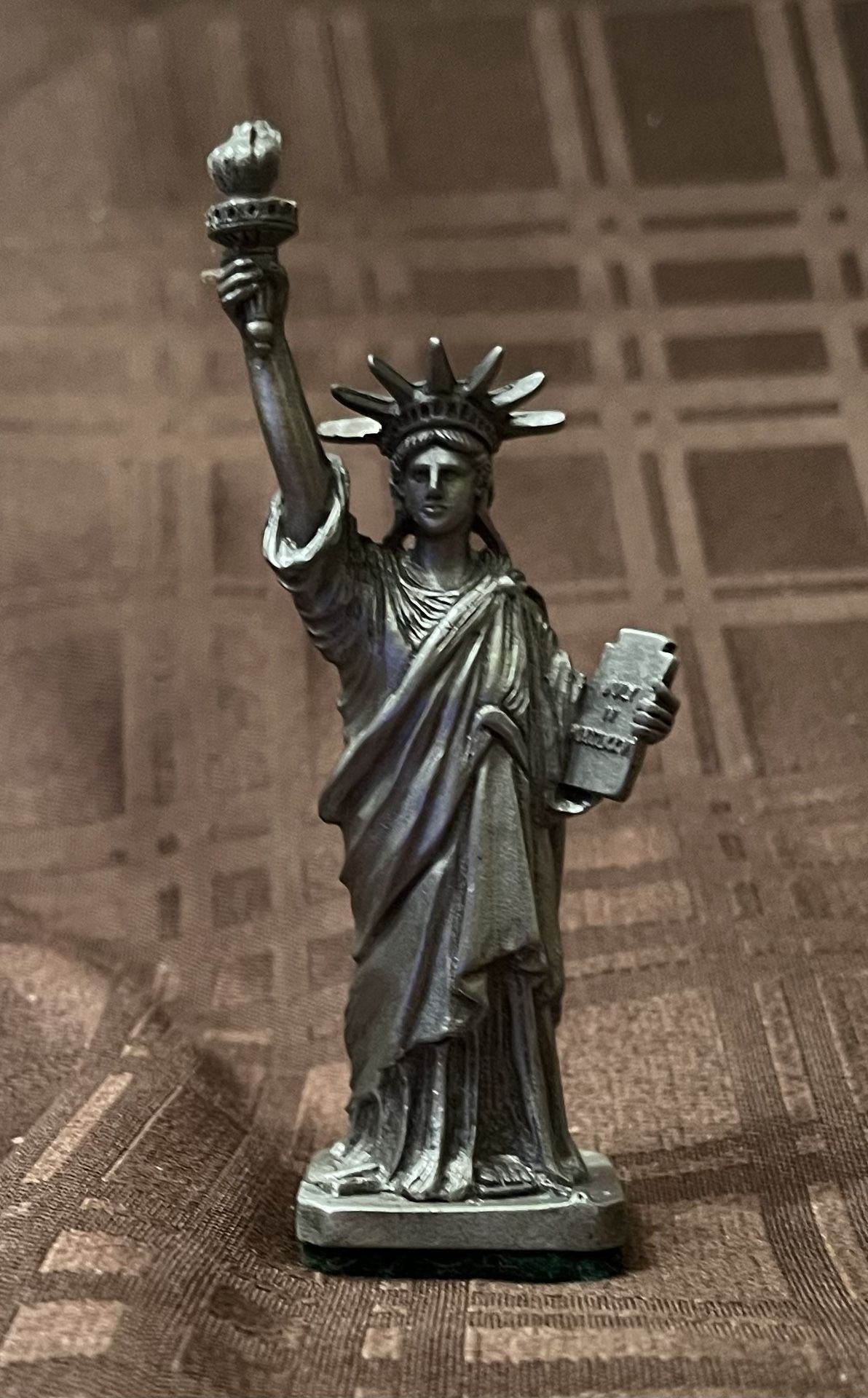 Vintage Pewter USA statue Of Liberty 3.625”