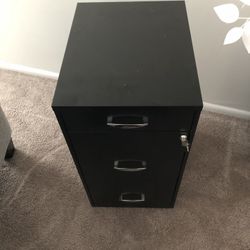 File Cabinet With Lock 