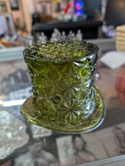 Vintage LE Smith Daisy And Button Green Glass Hat Vase Decorative Collectible