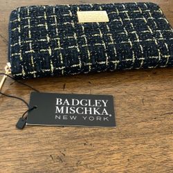 NWT Badgley Mischka Black & Gold Tweed Zip-Around Wallet
