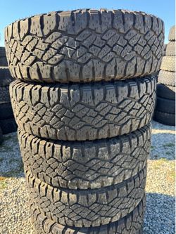 245/75r17 Goodyear tires en excelentes conditioned de vida las 4