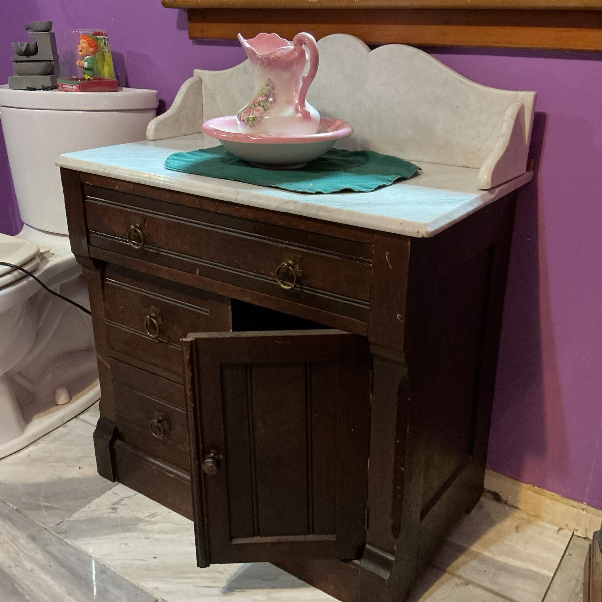 1800’s Antique Marble Top Wash Table