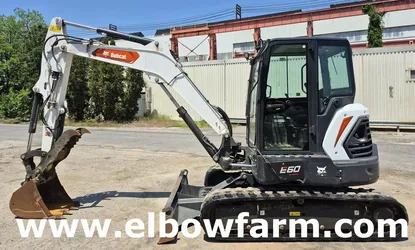 Very Clean2023 Bobcat E60R2 Mini Excavator