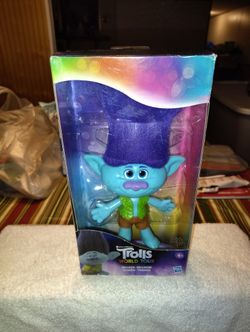 BRANCH TROLLS WORLD TOUR