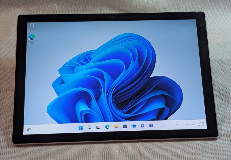 NEW CONDITION MICROSOFT SURFACE PRO 7 WINDOWS 11 TABLET i5 8GB RAM