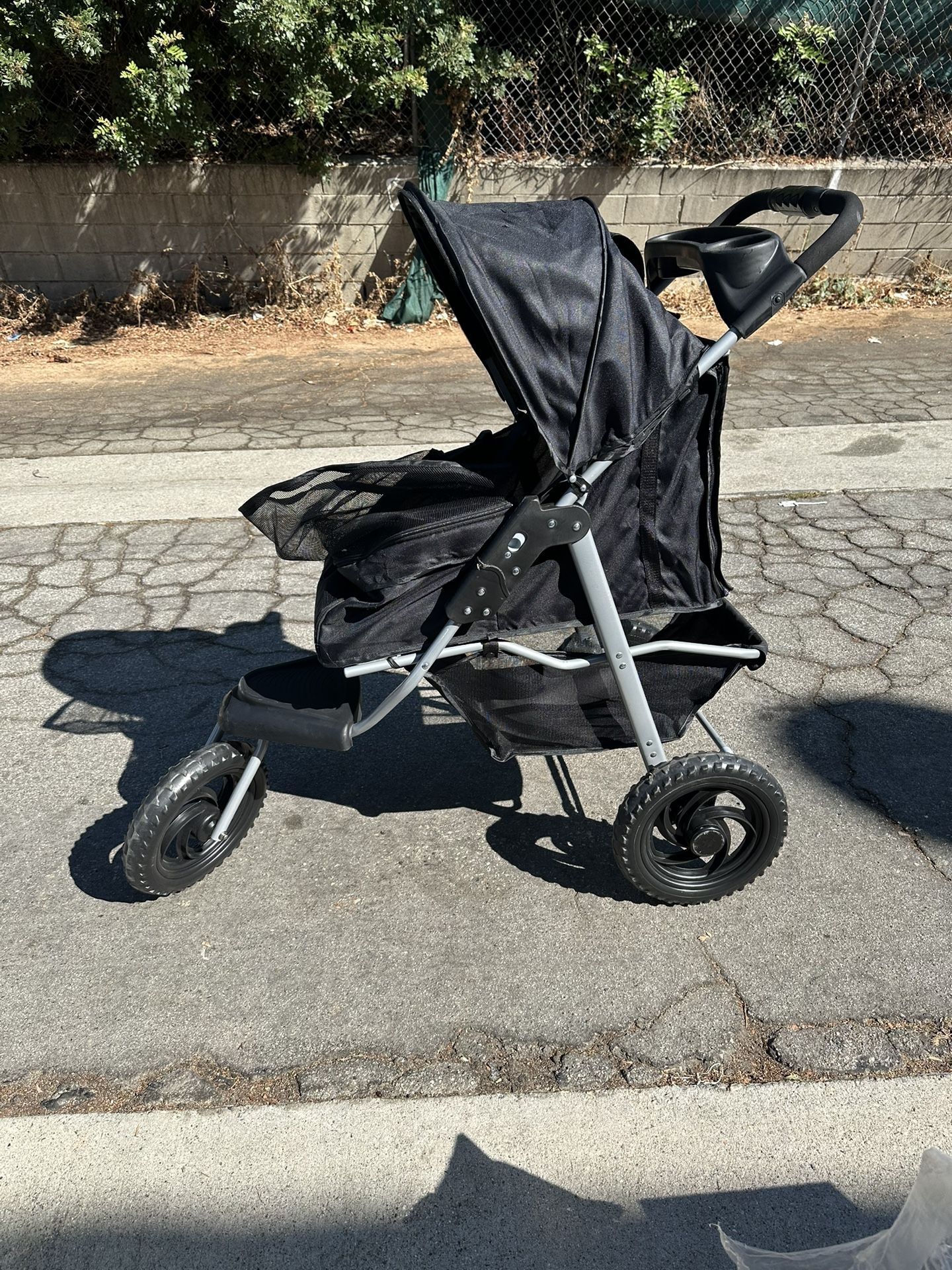 Paws And Pals Deluxe Pet Stroller