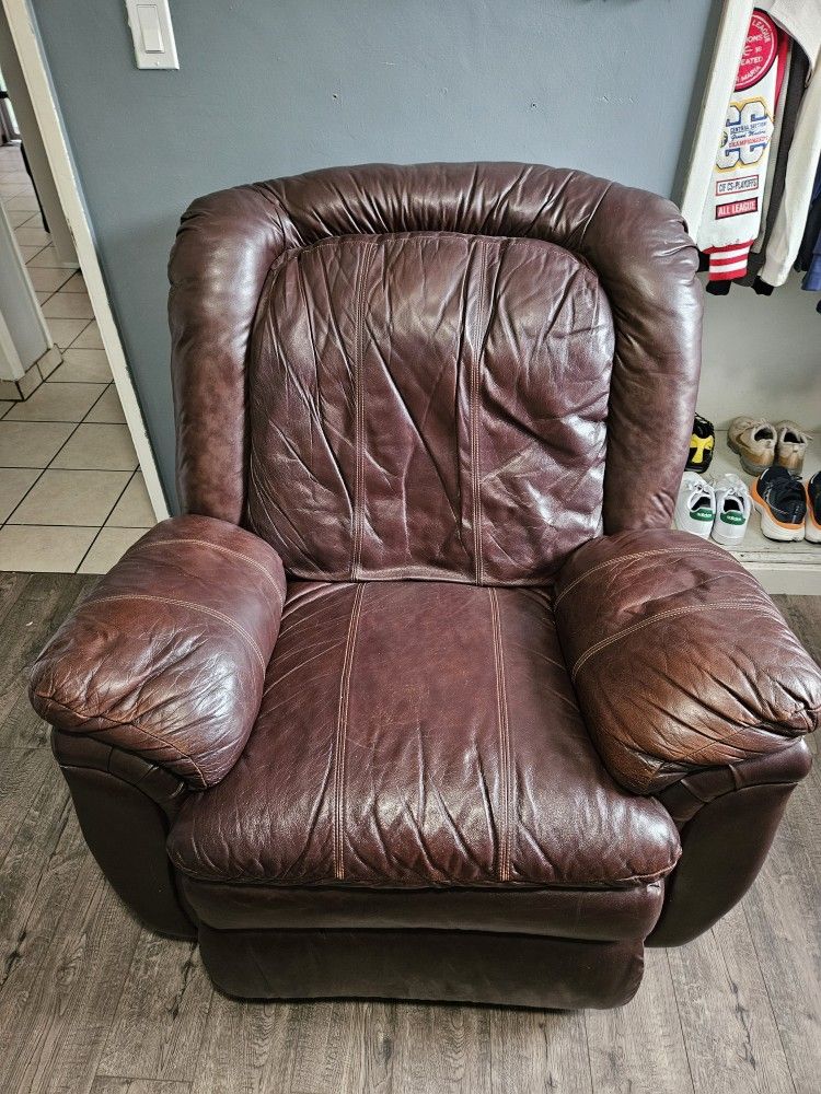 Recliner Chair 
