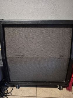Line 6 4x12 guitar cabinet