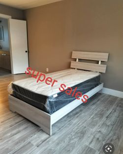 Twin size bed