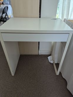 White tables