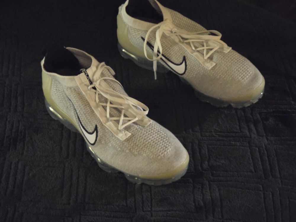 NIKE AIR VAPORMAX - SZ13