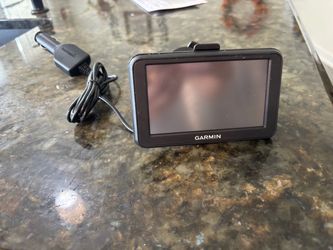 Garmin GPS Navigator with Car Charger