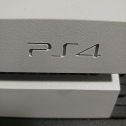 PS4 White Destiny 😯