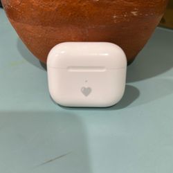 AirPods 3 (Heart Engraving)
