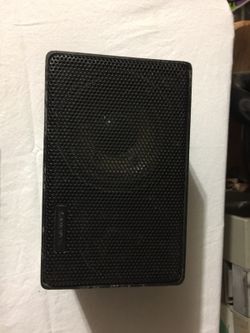 1 audivox small speaker