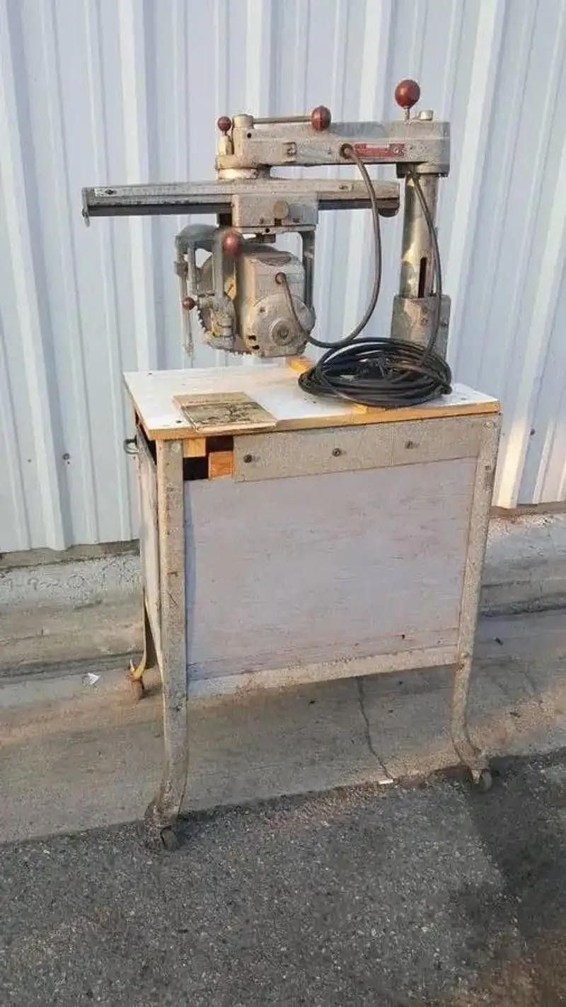 Delta 900 Radial Arm Saw 3/4 HP 220 V 
