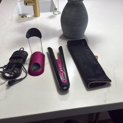 Dyson Rechargeable Hair straightener