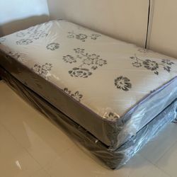 NEW TWIN SIZE SET MATTRESS AND BOX SPRING-2pcs