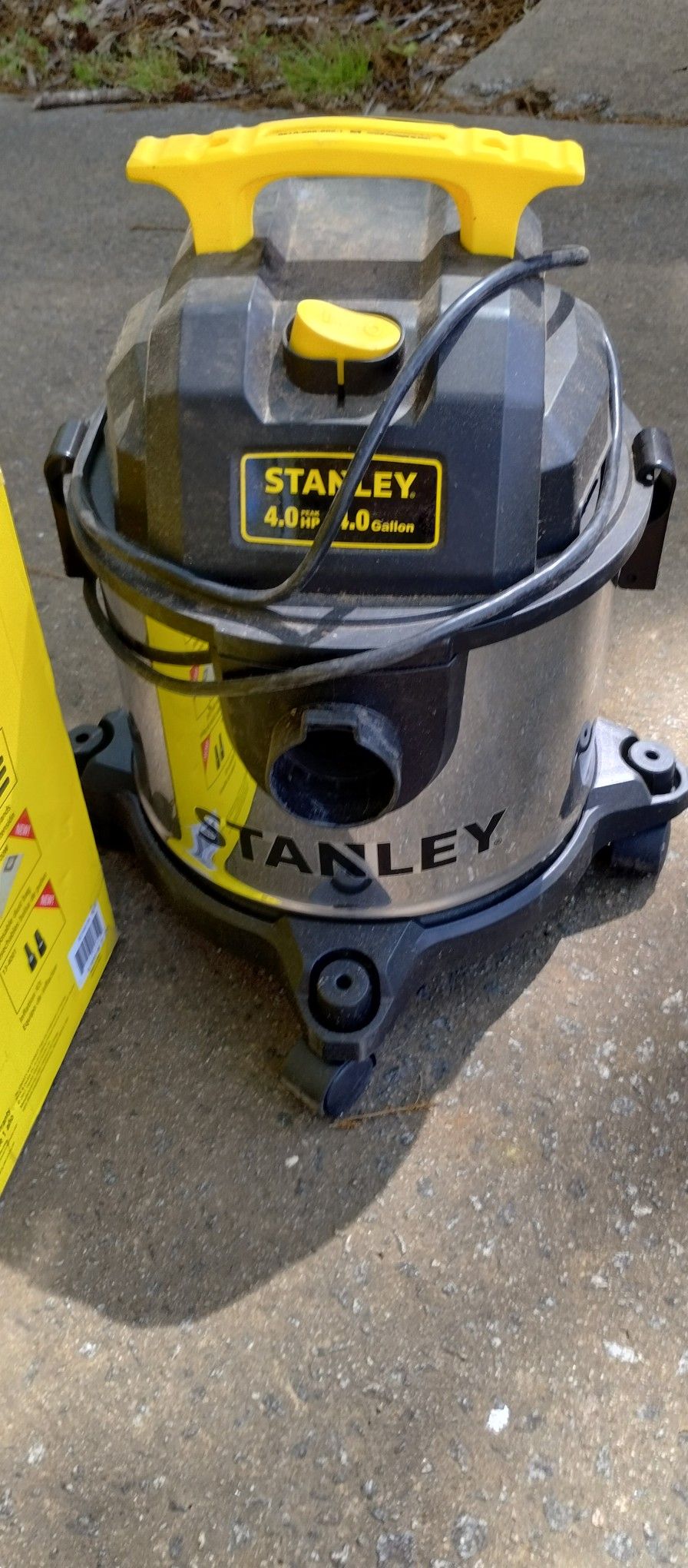Stanley wet/dry vacuum 