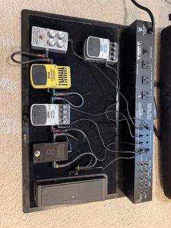 SBP-8 Furman Guitar Pedalboard