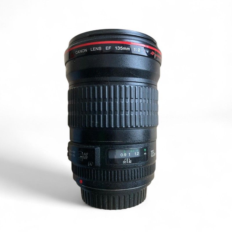 Canon EF 135mm F2 L USM Lens For Repair or Parts