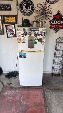 Whirlpool 10 cubic Ft Refrigerator