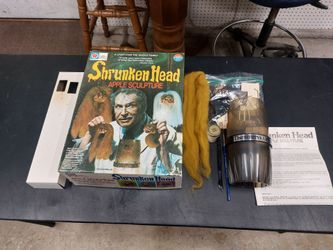 Milton Bradley Shrunken Head Apple Sclupture halloween craft toy