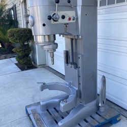 Hobart Dough Mixer 140 Quarts 1401 Mixer $11,500 Obo Like New 