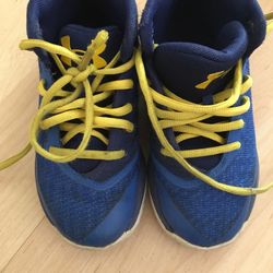Curry 2 Athletic Shoes Size 11 Kids