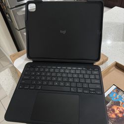 Combo Touch Keyboard Case Logi - iPad Pro 13-inch (m4)