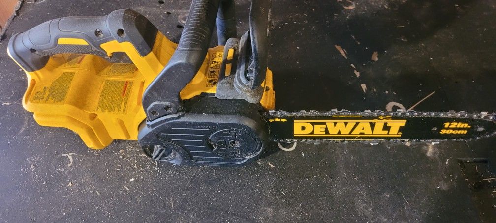 Dewalt Cordless Chain Saw 12" Bar