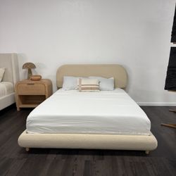 Modern Bouclé Curved Headboard Bed Frame – Queen & King – NEW – WAREHOUSE BOUTIQUE