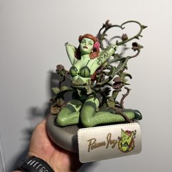 DC Bombshell Poison Ivy