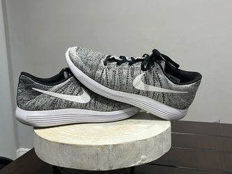 Nike Lunar Epic Flyknit Low Oreo Men 13 Lunarlon Cushion Sneaker Shoe 843764-001