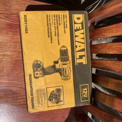Dewalt 3/8” (10mm) Drill / Driver Kit 12v Lithium’