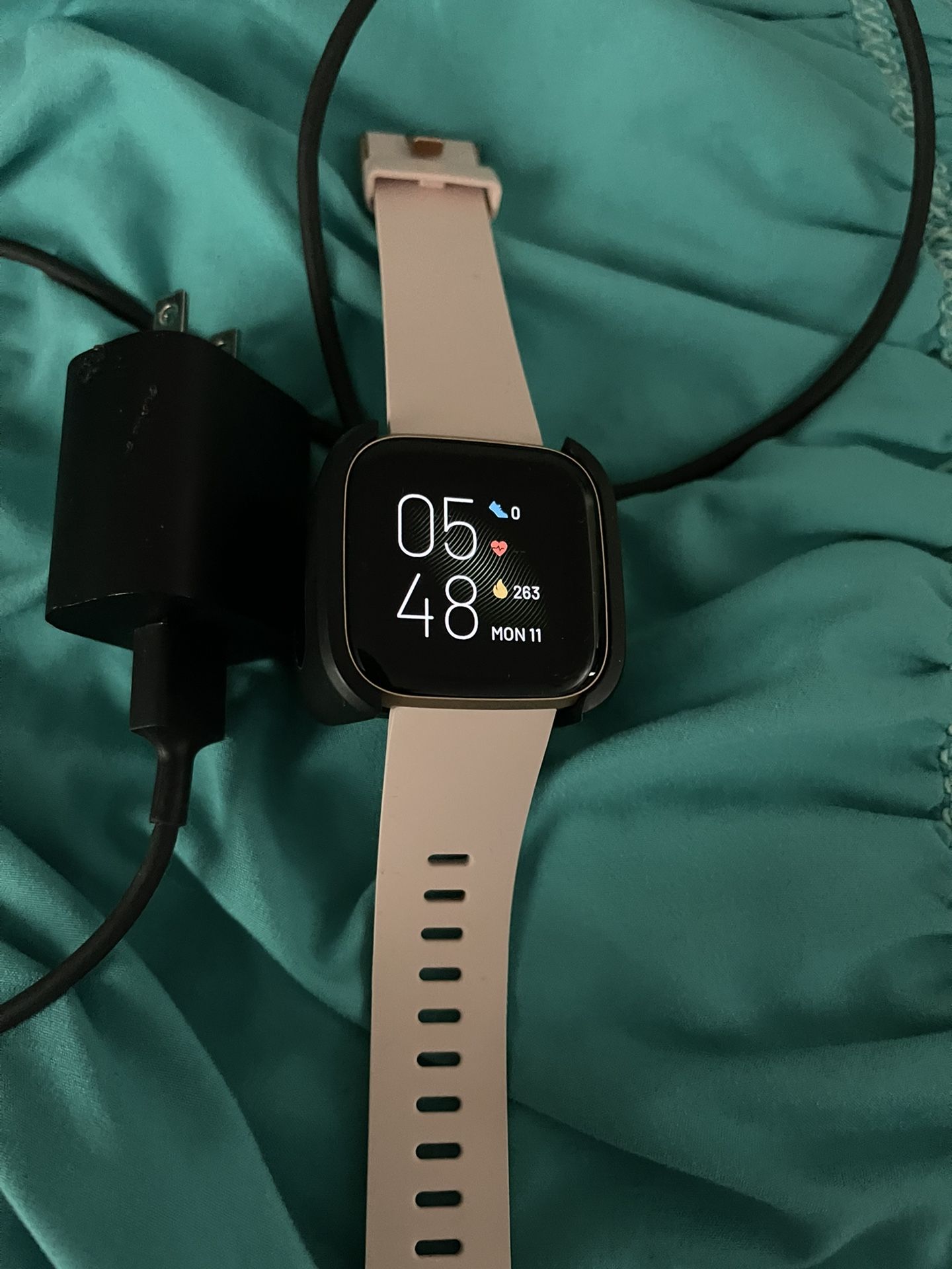 Fitbit Versa 2 Like New