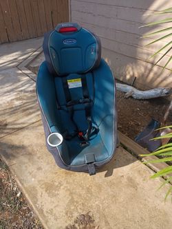 Graco Full Size Car Seat Great Condition Needs A Little Cleanup But That's About It