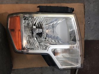 F150 headlight right side only (passenger side)