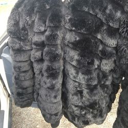 Ablanche Black Hooded Fur Coat