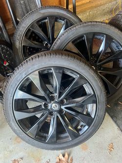 22 Nissan Maxima SR Rims n Tires