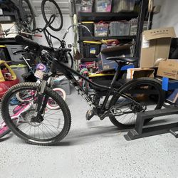 Trek Marlin 5 Mountain Bike