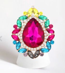 WOMENS RING