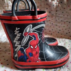 Marvel Rain Boots Size 6 Infant Boys.
