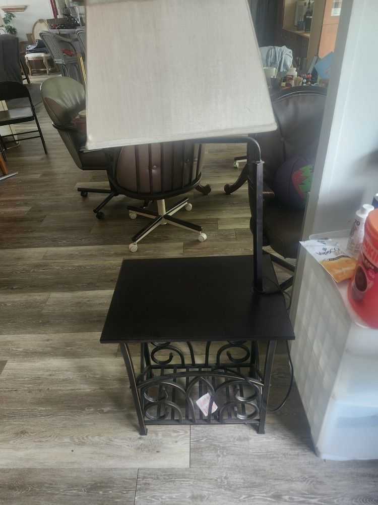 End Table Lamp And Magazine Rack