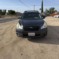 2010 Subaru Outback $3800
