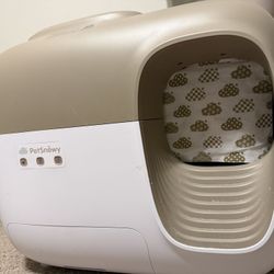 Like New Pet Snowy Smart Litter Box